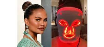 CRISSY_teigen masque LED REVIVELLA Paris